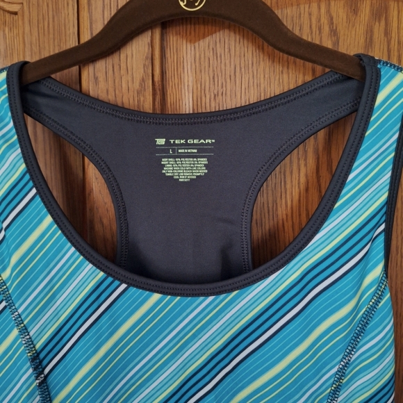 Women’s Tek Gear Workout Tank Top Sleeveless Shirt Size LargeTeal/Blue Stripes - Picture 3 of 4